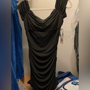 Honey and Rosie black rouched dress. Sz Large